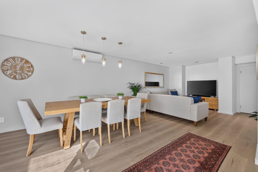 2 Bedroom Property for Sale in Sea Point Western Cape
